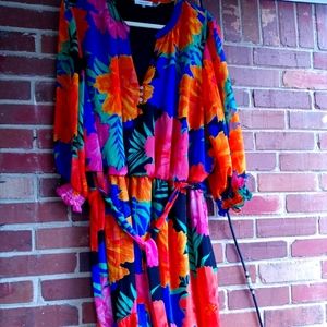 CALVIN KLEIN 👗 RUFFLES BOTTOM